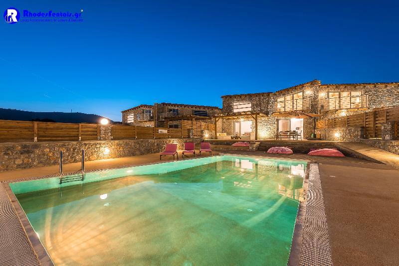 Lindos Seastone Villas ลาร์ดอส ภายนอก รูปภาพ