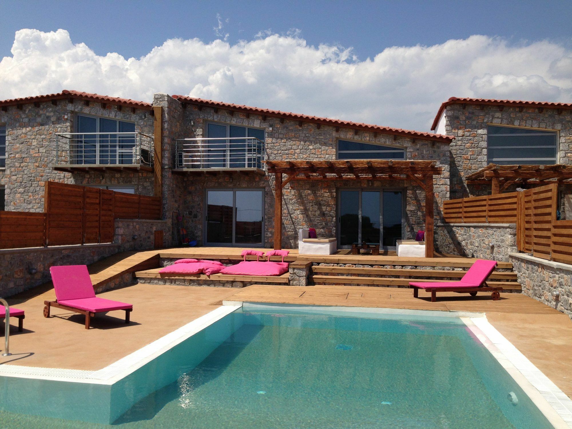 Lindos Seastone Villas ลาร์ดอส ภายนอก รูปภาพ